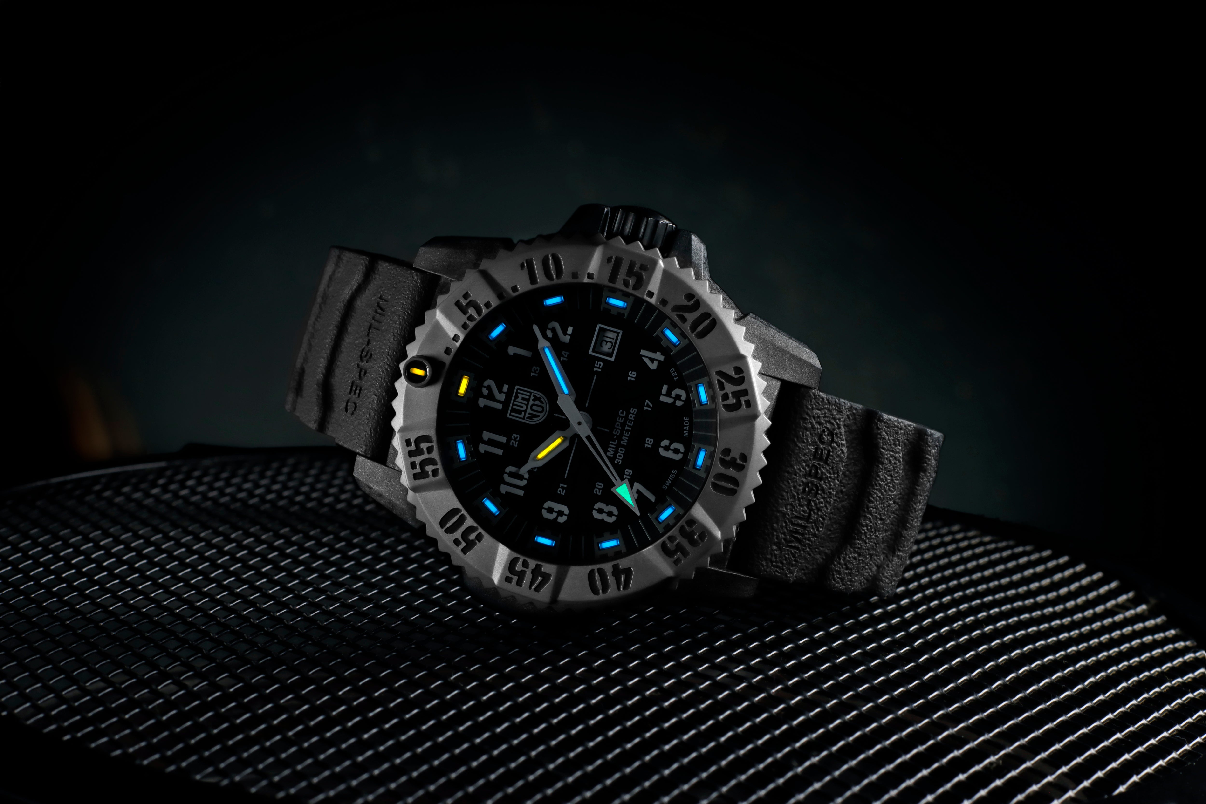 LUMINOX LAUNCHES NEW MILSPEC 3350 SERIES Luminox Indonesia