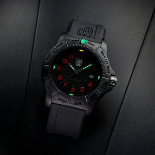 Luminox 2045, Manta Ray CARBONOX™, 45 mm