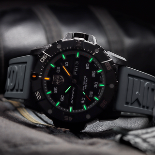 Luminox 3862, Master Carbon SEAL Automatic, Military Dive Watch, 45 mm