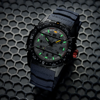 Luminox 3737, Limited Edition Bear Grylls Mountain, Outdoor Watch, 43 mm