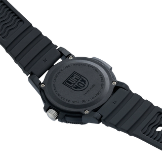 Luminox 0321.ARB, Limited Edition Red Bull Ampol, 44 mm