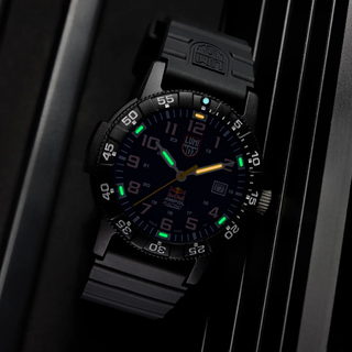 Luminox 0321.ARB, Limited Edition Red Bull Ampol, 44 mm